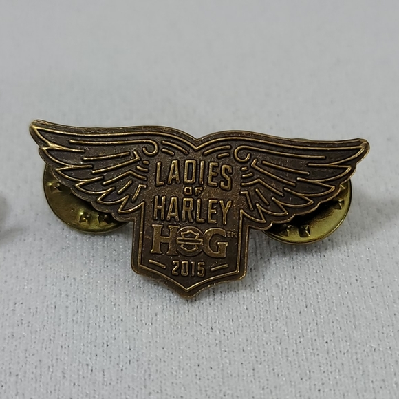 (2) Ladies Of Harley Pins - Harley-Davidson Motorcycles - Picture 3 of 8